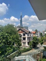 siêu phẩm trung tâm tp.thủ đức! bán nhà đẹp góc 3 mặt tiền hoàng diệu 2- 15x18m 3 tầng hạ bán 30 tỷ