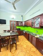 Cho thuê nhà ngõ quan hoa, 45m2 x 3 tầng, 3 ngủ, 11 Triệu (clt) - ở gia đình, nhóm bạn 4 người