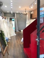 căn góc hẻm xe hơi, cách 15m ra tới đường trần huy liệu, phú nhuận, giá 11tỷ9 còn thương lượng chủ!