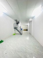 thuê ngay giá hạt dẻ 192 lê trọng tấn 65m2 x 3 tầng, 3 ngủ, 3 wc chỉ 10 triệu (có gia lộc)