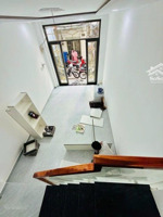 bán nhà đẹp đường hoàng diệu q4 giá tốt