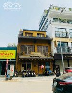 cho thuê nhà mặt phố nguyên hồng, dt: t1: 100m, t2-t3: ~40m, mt: 10m, giá thuê: 18triệu/ tháng