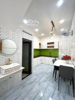 bán nhà cách mt 20m, nhỉnh "100tr/m2" gần emart phan huy ích