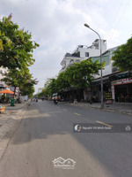 nhà c4 mặt tiền kinh doanh đường 20m song hành đông hưng thuận q12.dt 5.3mx17m.gần trường chinh