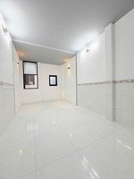 bán nhà trung tâm quận 10 3 tầng hẻm gần mặt tiền 3 pn