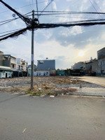 còn vài lô - bán lô đất đẹp mặt tiền gần vincom lê văn việt! sổ chuẩn chỉnh!