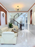 gia đình cần tiền bán gấp nhà đs 8 - hbc, cách phạm văn đồng chỉ 300m shr