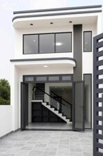 Nhà Gác Lửng Mới Xây Ngay Cổng sau Văn Miếu Trấn Biên