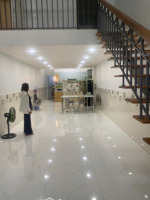 bán nhà nguyễn thị nhỏ, 9,2 tỷ thuơng luợng .70m2, 1pn, 2wc, phù hợp cho mọi lứa tuổi