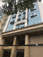 cho thuê tòa nhà mặt phố vương thừa vũ.dt : 200m * 8 tầng + 1 hầm. mt : 12 m. thông sàn, thang máy