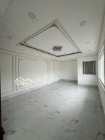 đón tết ở nhà mới nhà 1 trệt 1 lửng 2 lầu, sổ đã có, dọn vào ở ngay (q.8 võ văn kiệt)