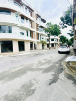 bán gấp nhà 3 tầng mặt tiền vũ trọng phụng hòa cường nam hải châu- tiện ích xung quanh