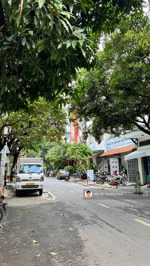 bán nhà mặt tiền kinh doanh đường bàu cát 2, tân bình _ dt: 3.94 x 19.28m _ nhà cấp 4 tiện xây mới