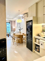 cần cho thuê gấp căn hộ sky center. dt: 76m2, 2pn, 2wc. giá 17tr/th. lh: 