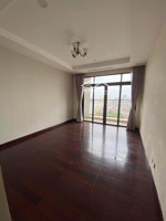 cho thuê gấp căn hộ 105m2, 3pn, nội thất liền tường, giá: 16 triệu tại royal city, lh: 