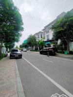 bán biệt thự kđt việt hưng long biên: dt 200m2, mt 11m, đường 15m, gía 58.5 tỷ