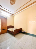 bán nhà 3 tầng 5 x 12 hẻm 3m sạch đẹp thông thoáng , cmt8 ngay tuyến metro , tt q10,3,1, tb...