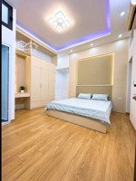 nhỉnh 4t nhà bạch mai tầng 2 30m2, 4 tầng. nhà lô góc, 2 mặt thoáng, full nội thất