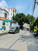 nhà bán 73m2 - 7.9 tỷ - đường thông 8m có vìa hẻ - đẹp nhất đường 339 - đỗ xuân hợp. gần chợ