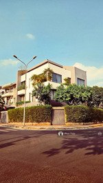 góc 2 mặt tiền quận 4-trục đường chính khánh hội-18x12m-hđt 300 tr-ctxd hầm 8 tầng-giá 110 tỷ