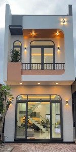 bán nhà lầu ngay bên trường học cấp 1,cấp 2 khu đô thị mỹ phước 3 bến cát bình dương.lh:0937948545