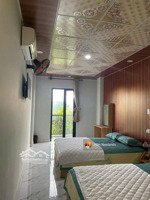 bán khách sạn 1 hầm + 5 tầng 18p mt đường sát võ chí công khu lk dầu khí dt 70tr/th chỉ 12,5 tỷ