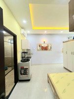 cho thuê căn hộ 2pn - 2 cửa sổ lớn - phùng văn cung ngay đường phan xích long