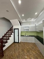 bán nhà mặt ngõ định công, ô tô đỗ cửa, ngõ thông, 33m2 5 tầng mt 5m chỉ 7,x tỷ