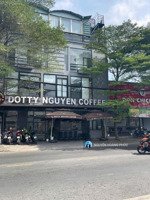 ngang 21.5m x 6.95m, siêu hiếm, mặt tiền chế lan viên, quận tân phú, gồm 3 tầng, nguồn thu 65 triệu