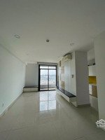 cho thuê căn góc có ban công to nhất dự án 3pn2wc88m2