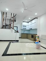 bán nhà minh khai, 30m2, 6,9 tỷ, 5 tầng, 10m ra mặt phố, sổ đỏ chính chủ, đẹp, 2 mặt thoáng sáng
