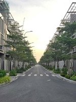 cho thuê biệt thự 5pn, 4wc, 90m2 tại hùng vương, hòa phú, thủ dầu một, 45 triệu vnd