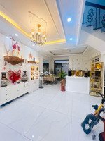 q. tân phú, ngay trường điểm trần phú, 4tầng st đẹp lung linh, 80m2 (5.3x15m) oto vô nhà.