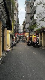 cần bán nhà lê trọng tấn khu phân lô quân đội ô tô tránh ôtô vào nhà dt 138m xây chdv quá ngon