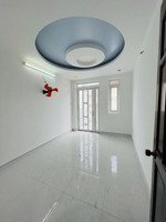 bán nhà trung tâm quận 10 - 5 tầng + sân thượng - 7 phòng - khai thác chdv