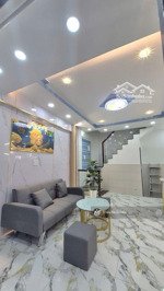 3,2tỷ tl shr 2tầng âu dương lân q8 2pn hoàn công giáp q1, q7