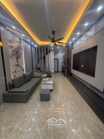 siêu hiếm, lô góc nhà phố võ thị sáu 40m x 5t, giá 7.6 tỷ, gần ô tô.