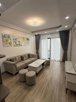 bán nhà ngõ 68 ngọc thuỵ,lb 46m 4tầng thang máy mới tinh,nội thất đẹp,ô tô sát nhà chỉ nhỉnh 9tỷ