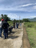 chính chủ cần bán lô đất đẹp xã bến lức - long an