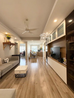 bán căn hộ 3pn 105m2, tầng trung 20. ban công đông nam thoáng mát, giá chỉ 9,5 tỷ