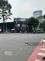 siêu vị trí góc 2mt - trần hưng đạo & yersin quận 1. dt 9 x 15m - 3 tầng - hđt 600 tr - giá 80 tỷ