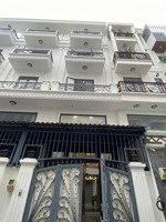 nhà 4 tầng xe hơi ngủ nhà gần chợ thạch đà