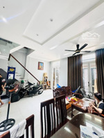 nhà đẹp 4 tầng - ngay công viên gia định- hẻm xe hơi quay đầu