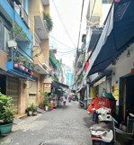 ~ nhà 2 hẻm kinh doanh huỳnh văn bánh ngay chợ phú nhuận _ 81 m2 chỉ 14 tỷ nhà 5 pn mới đẹp ở ngay