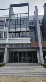 nhà phố kinh doanh mặt tiền nguyễn hữu thọ