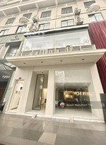 mặt bằng vàng đồng khởi q1 ngang 8 giá 135tr!