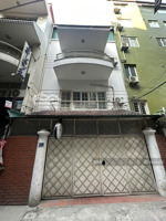 cho thuê nhà khu phân lô ngõ ô tô 84 linh lang, dt 90m2 x 4 tầng, mt 6.2m, giá 50tr. lh: 