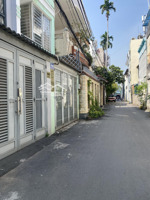 bán nhà đường dương quảng hàm, 44m2, 5 tầng, hẻm nhựa 6m, giá nhỉnh 8tỷ, nhà mới vào ở ngay.