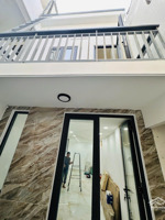 nhà mới hẻm 3m thành thái quận 10 - 3 tầng - 2pn - chỉ 4đ89 tl