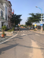 bán đất tân phong, lô góc dt 31m2, đường to 40m, gần trường học lh 